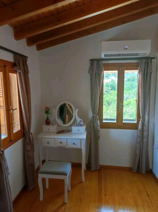 Nikόla'S House Villa Mourniai Bagian luar foto