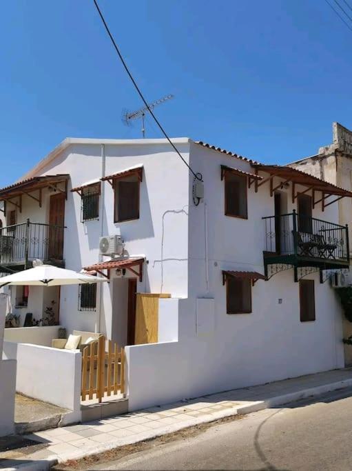 Nikόla'S House Villa Mourniai Bagian luar foto